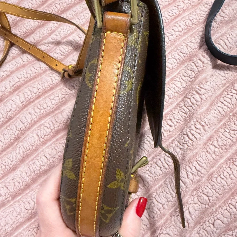 Louis Vuitton Chantilly Monogram PM Crossbody Bag - Picture 6 of 17